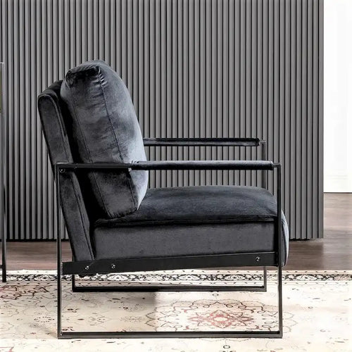 25.4 Fauteuil en velours avec accoudoirs métalliques