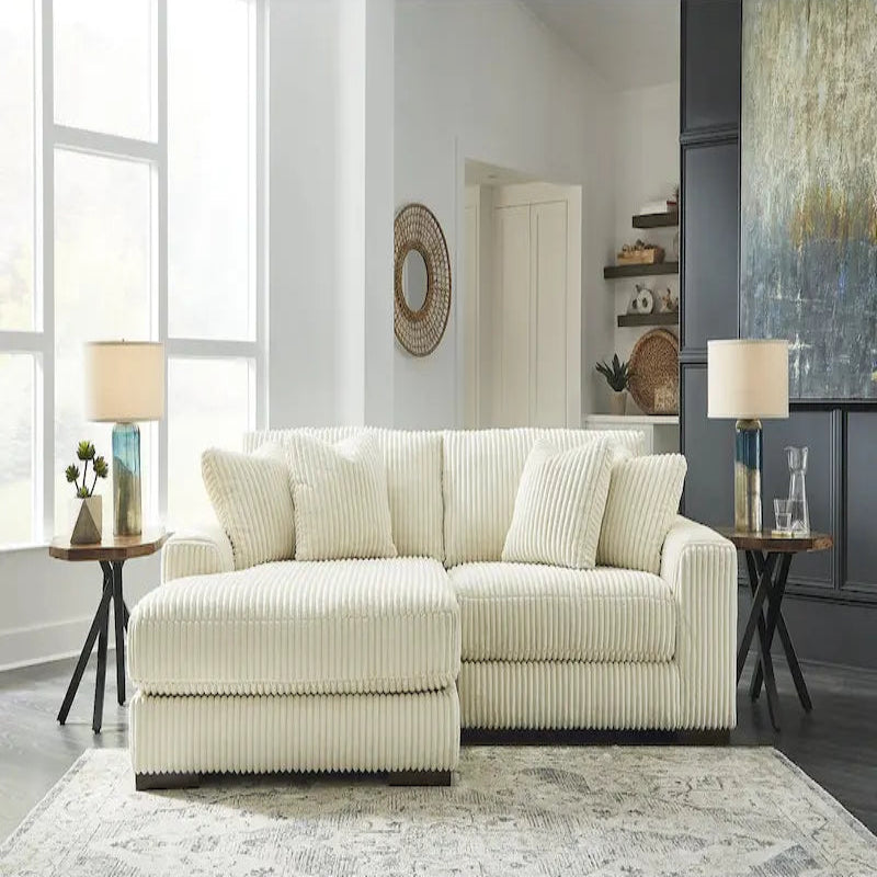 Signature Design by Ashley Lindyn 2-Piece Sectional with Chaise - 102W x 70D x 38H