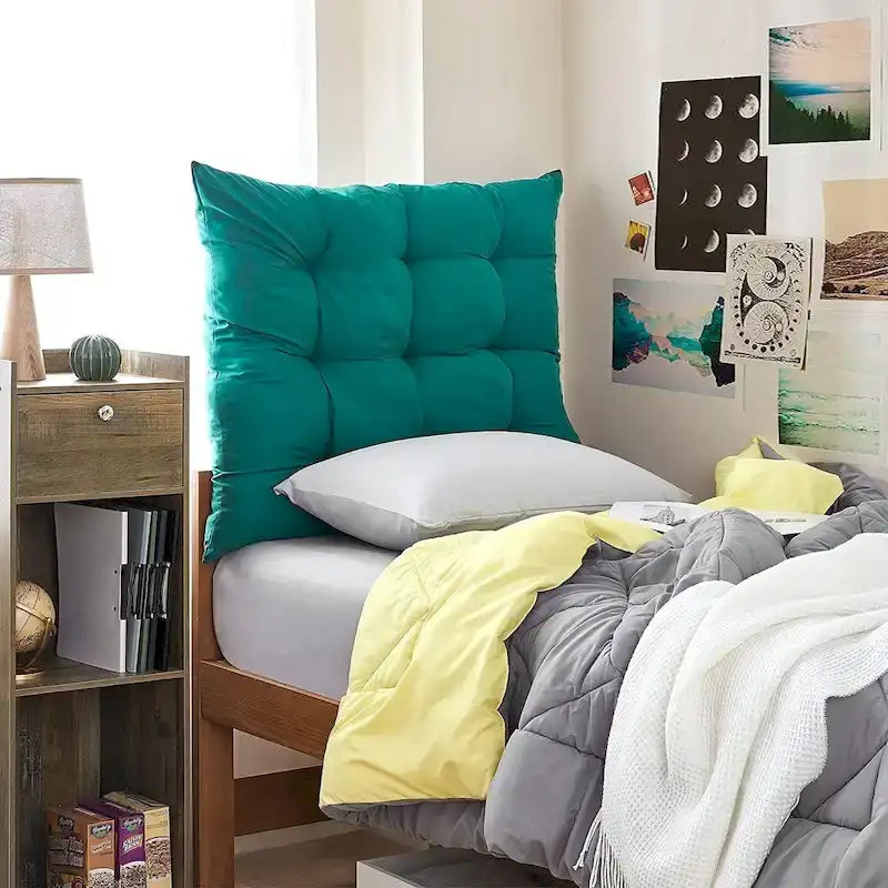 Tête de lit capitonnée moelleuse pour chambre d'étudiant