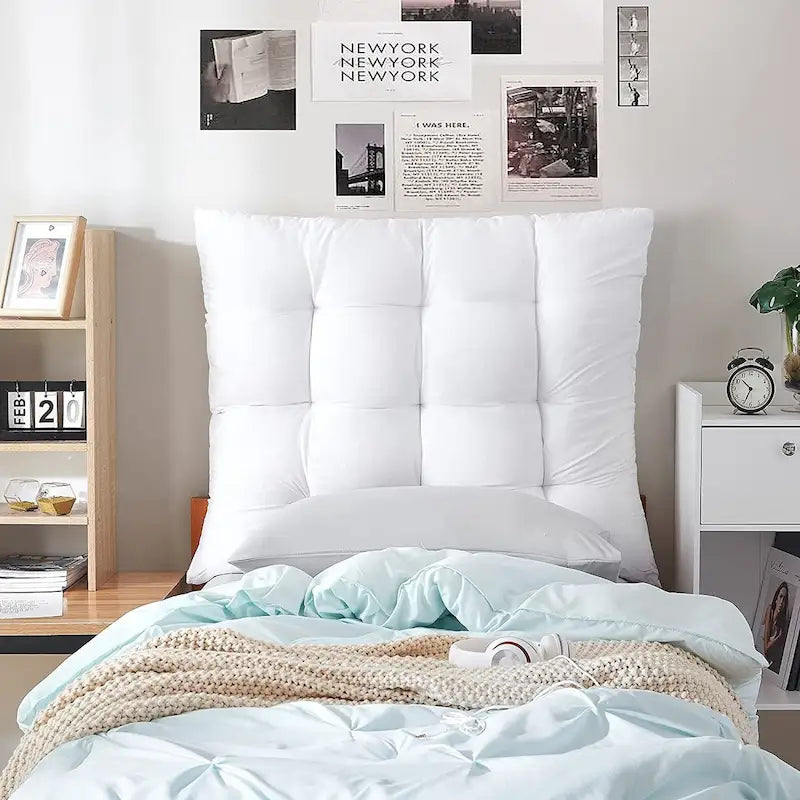 Tête de lit capitonnée moelleuse pour chambre d'étudiant