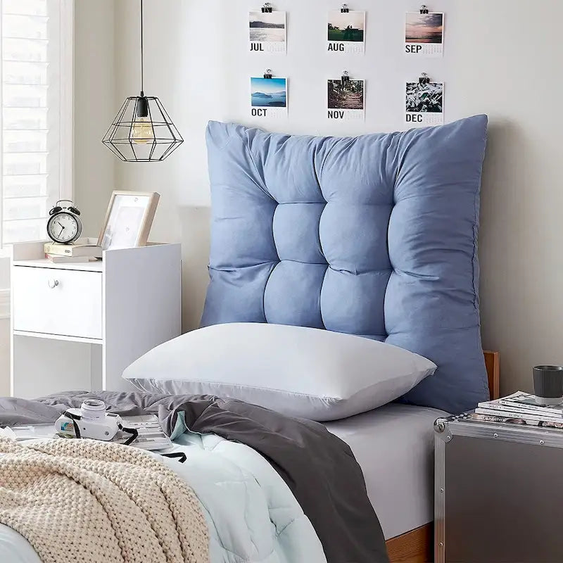 Tête de lit capitonnée moelleuse pour chambre d'étudiant