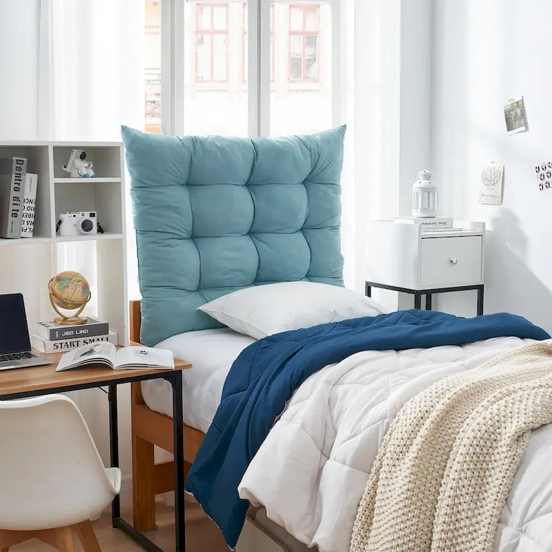 Tête de lit capitonnée moelleuse pour chambre d'étudiant
