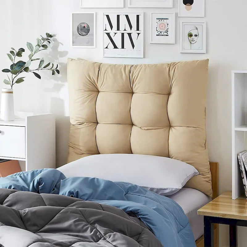 Tête de lit capitonnée moelleuse pour chambre d'étudiant
